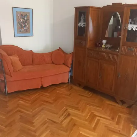 Retro Central Apartment Thessaloniki